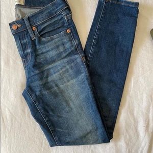 EUC 8” Madewell Jeans